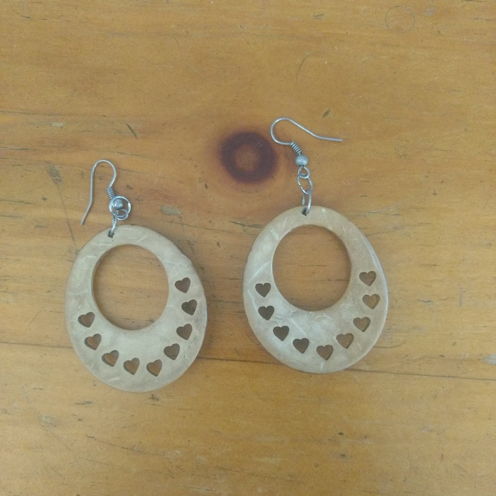 Earings - Picture 2 of 4
